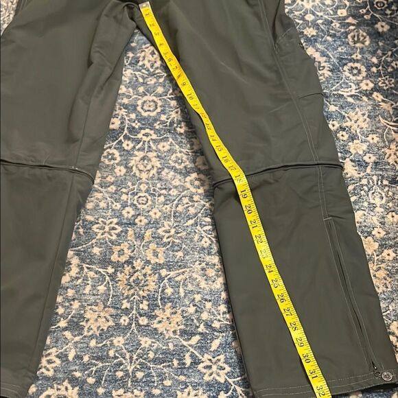 Kuhl Green Convertible Gorpcore Outdoor Pants Hiking Casual - Picture 11 of 15